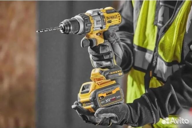 Ударная дрель-шуруповерт dewalt DCD999NT