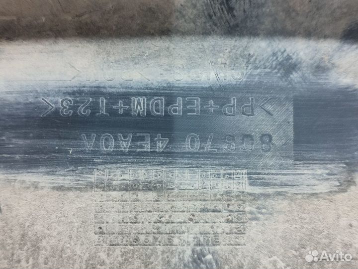 Накладка передней правой двери Nissan Qashqai