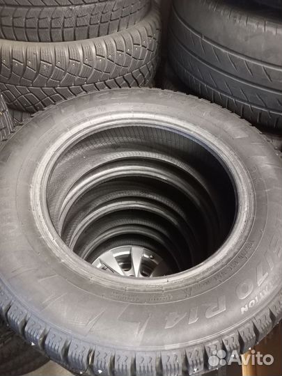 Pirelli Ice Zero 175/70 R14