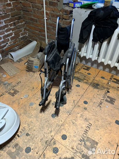 Инвалидная коляска
