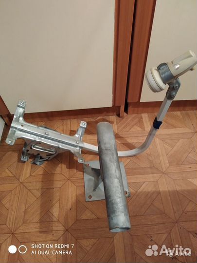 Спутниковая тарелка