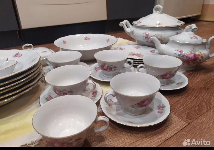 Чайно -столовый сервиз Каролина Польша