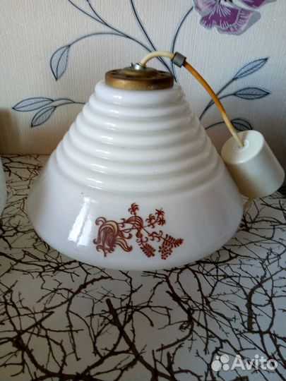 Люстры и плафоны
