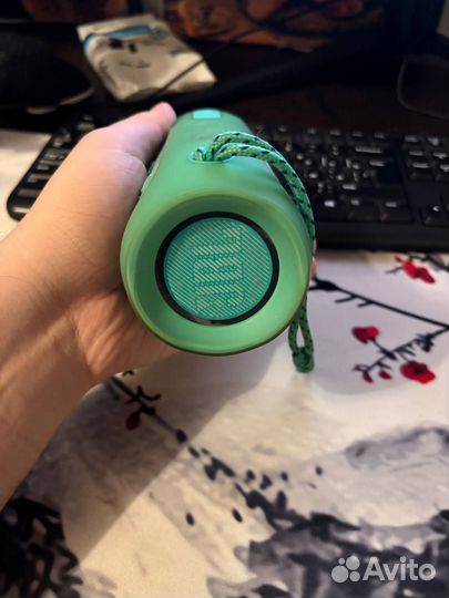 Портативная колонка JBL flip4