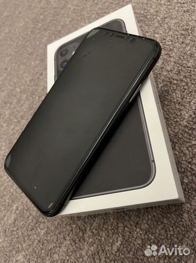 iPhone 11, 64 ГБ
