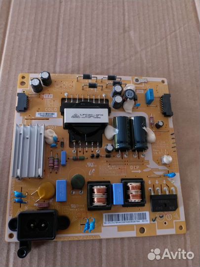 Блок питания BN44-00697A