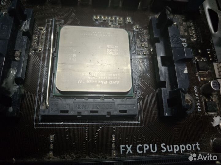 Процессор AMD Phenom II X6 1100T 3,3 ггц