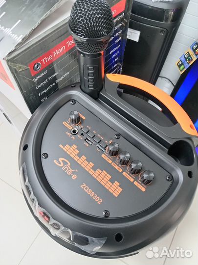 Большая портативная колонка ZQS 8302 с микрофоном