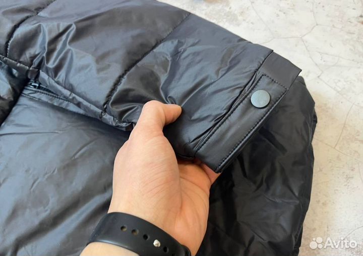 Легкие куртки Tommy Hilfinger стильные