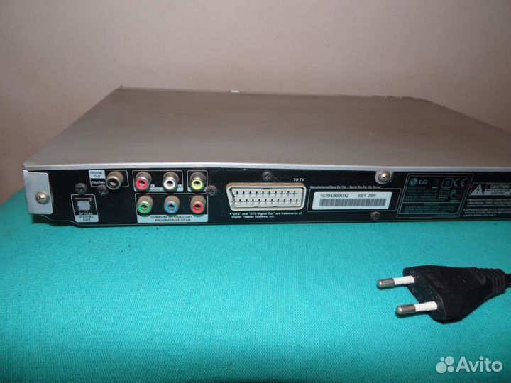 CD/DVD/караоке проигрыватель LG DKE-574XB