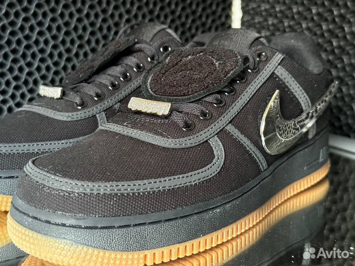 Кроссовки nike air force 1 travis scott