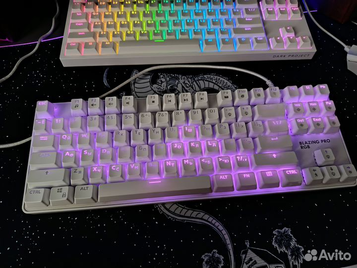 Игровая механическая клавиатура белая