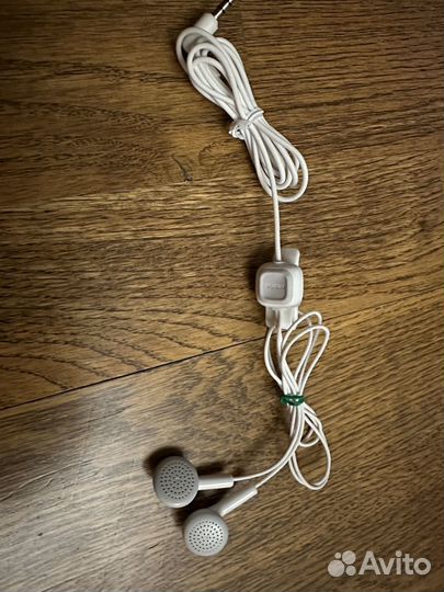 Наушники Nokia