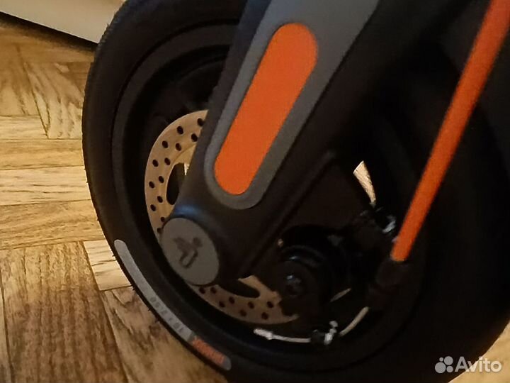 Электросамокат Ninebot KickScooter F2 Plus