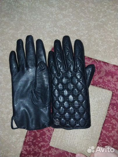 Перчатки женские кожаные осенние