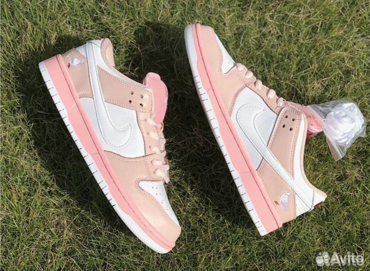 Nike SB Dunk Low Pink Pigeon