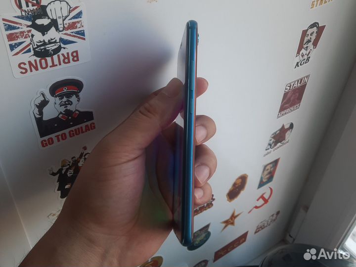 HONOR 10, 4/64 ГБ