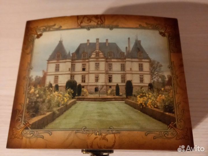 Шкатулка для украшений новая