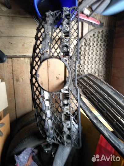 Каркас решетки радиатора GLK X204 A2048802983