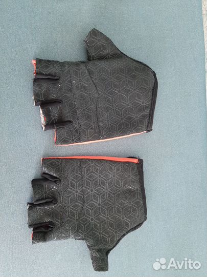 Велосипедные перчатки