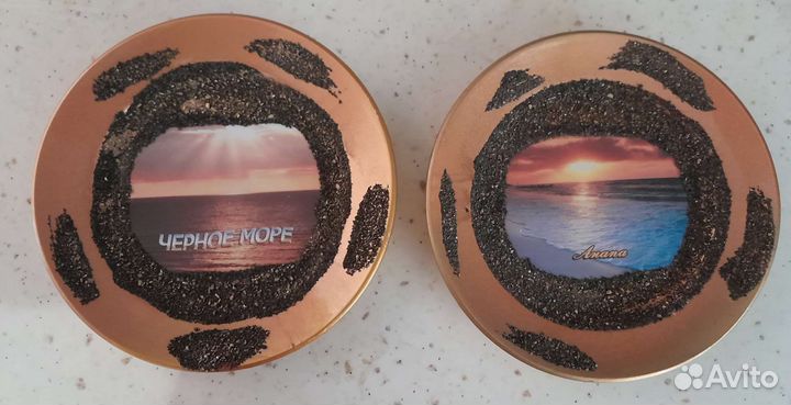 Сувенирные тарелки