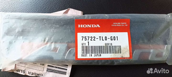 Шильдик Accord