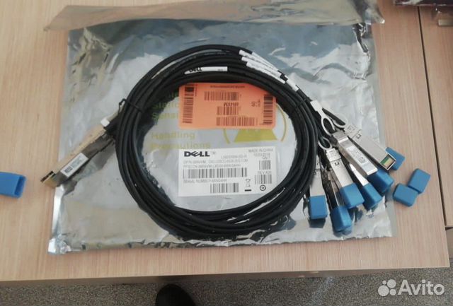 Кабель Dell qsfp28-DD 200Gb - 8x SFP28 25Gb