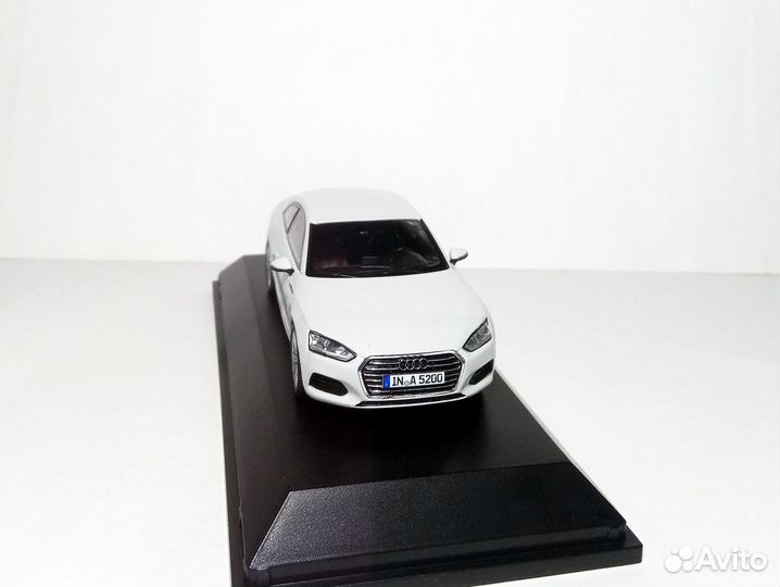 1/43 Audi - RS5 coupe 2019 / A5 coupe 2017 - Spark