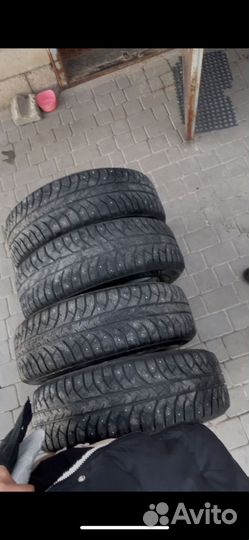 Bridgestone Ice Cruiser 7000 235/65 R17 108T