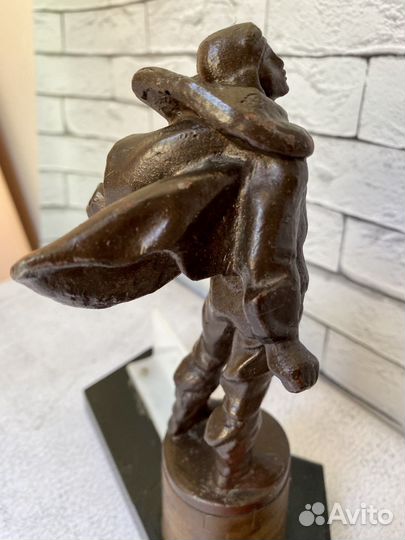 Статуэтка Летчик Чкалов