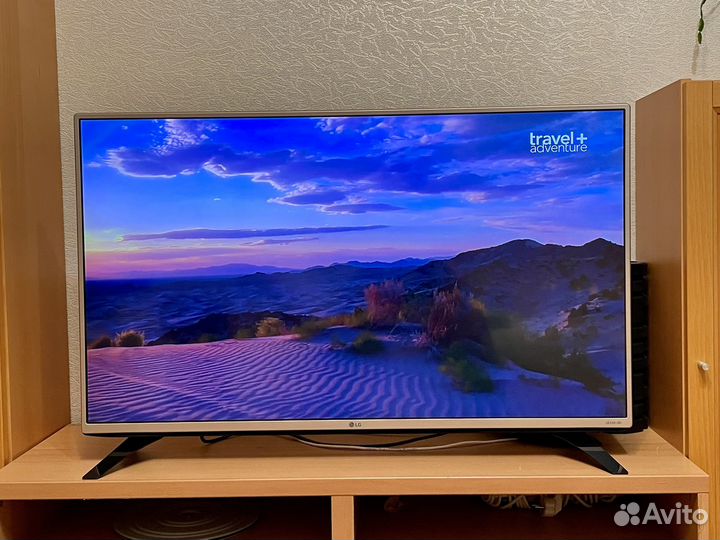 Телевизор LG 43UF690V