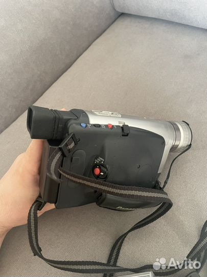 Видеокамера VHS Panasonic RZ10