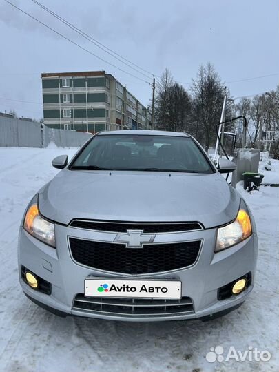 Chevrolet Cruze 1.8 AT, 2011, 205 000 км