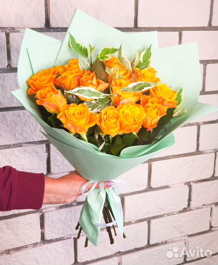 Доставка букетов. Розы, гипсофилы, орхидеи, лилии