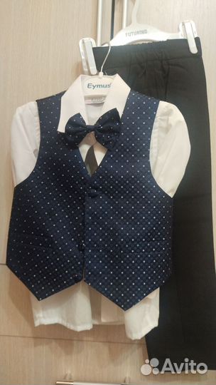 Костюм нарядный 98-104 на доставке