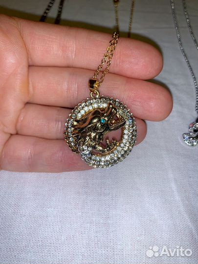 Цепочка с кулоном