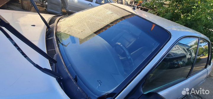 В разборе Ауди 100 45 кузов. (Дизель)