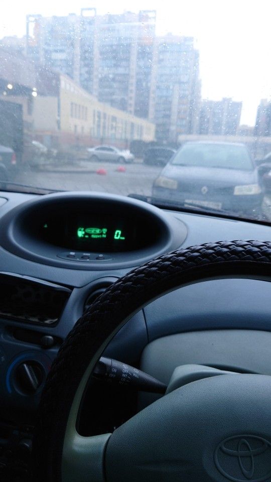 Toyota Vitz: фото владельца