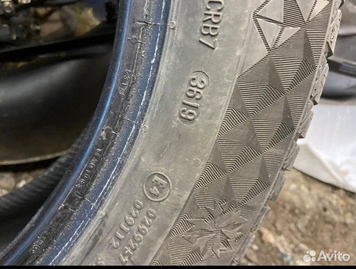 Continental ContiVikingContact 7 225/55 R17