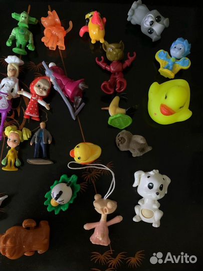 Коллекция Киндеров. 32 шт