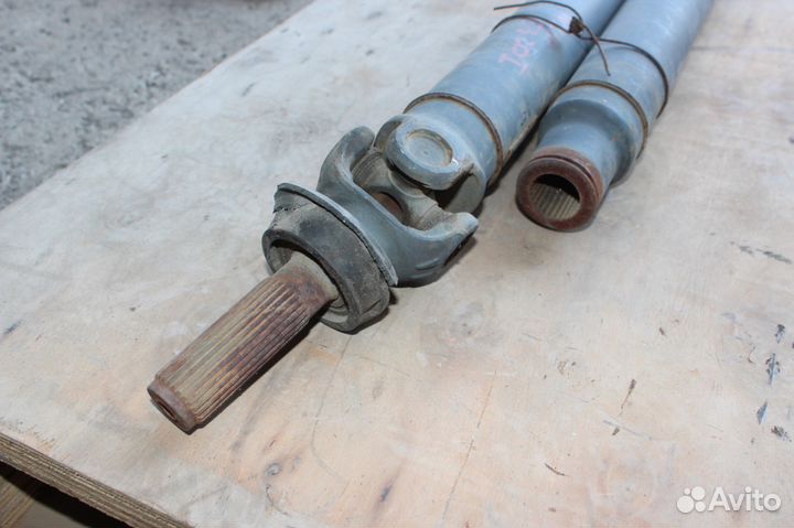 Карданный вал на Mercedes E320 W210 M104.994