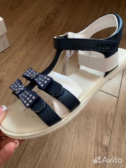 Сандалии для девочки geox