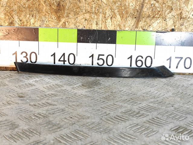 Молдинг крыла заднего левый E 124