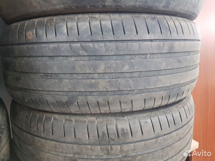 Michelin Pilot Sport 4 SUV 235/55 R19