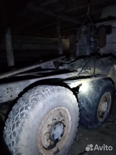 Урал 43204 1993 г.в. на запчасти двигатель ямз-236