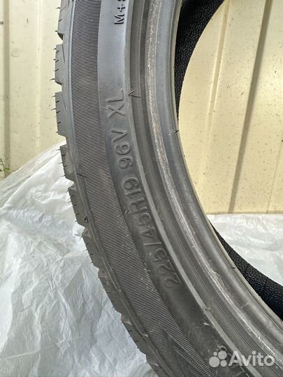 Rydanz Nordica NR01 225/45 R19