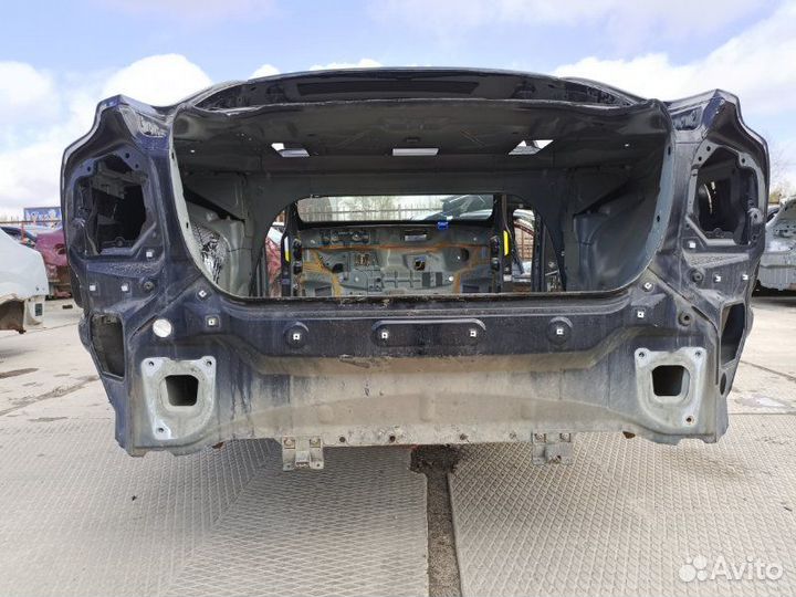 Задняя панель кузова Volvo S40 седан 2.4 B5244S