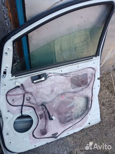 Дверь правая передняя тойота wish