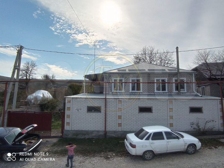 Дом 187 м² на участке 18 сот.