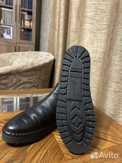 Ботинки женские